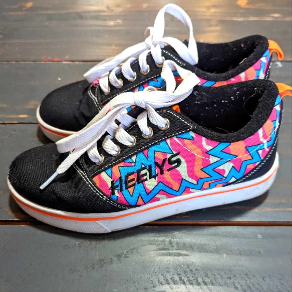 Heelys shoes - Youth Size 3